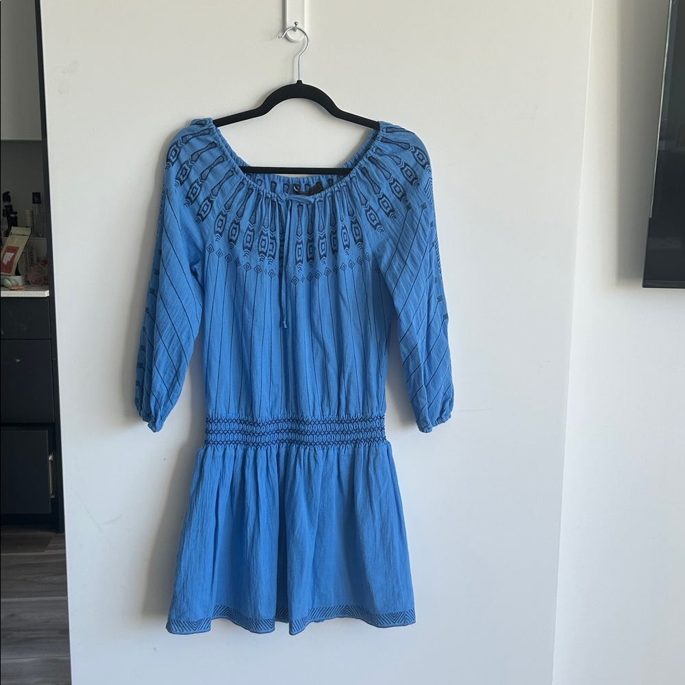 BCBGMaxAzria Bohemian blue tunic size xs.